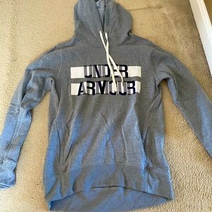 Women’s under Armour gray sweatshirt/hoodie. Size adult small.